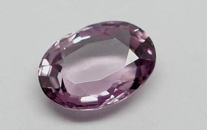 稀有宝石之紫色篇：塔菲石（Taaffeite）